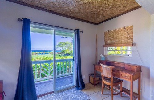 Waialua House | Mokuleia Beach House - Your Escape on the Beach!
