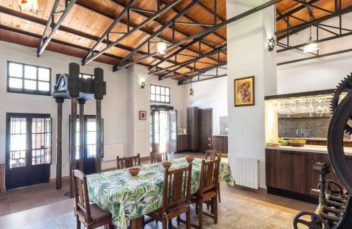 Guajar Faraguit House | Molino Arroyo