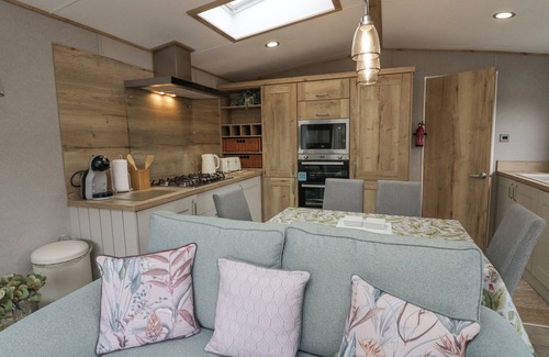 Troutbeck Bridge Cottage | MÔN, family friendly, with a garden in Troutbeck Bridge