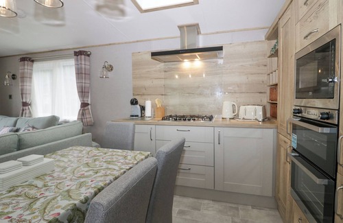 Troutbeck Bridge Cottage | MÔN, family friendly, with a garden in Troutbeck Bridge