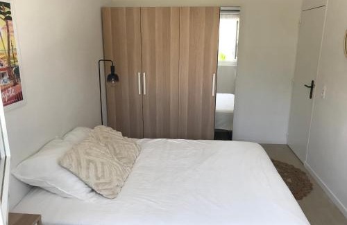 Le Pradet Apartment | Mon littoral (rez-de-jardin) 100 m de la plage