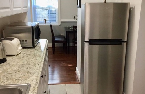 Derwood Villa | Mona's-luxurious 810-SF 2 Bedrooms, 2 full Baths, Beautiful & Bright Apartment.