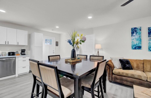 Moncks Corner House | Moncks Corner. Spacious, cozy home close to downtown