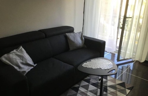 San Teodoro Apartment | Mondrian's house