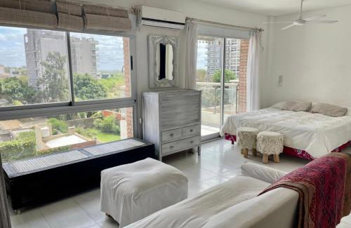 San Nicolas de los Arroyos Apartment | Monoambiente luminoso céntrico con cochera