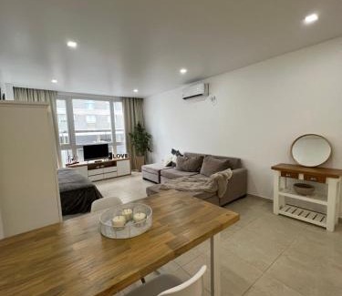 Cipolletti Apartment | Monoambiente Home&Office