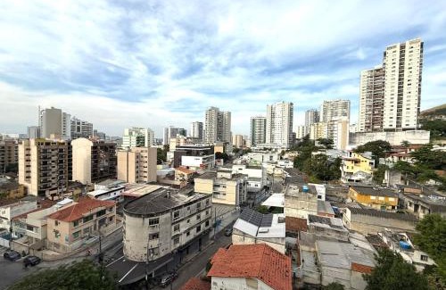 Palmeiras Apartment | Mont Blanc Suítes - Nova Iguaçu