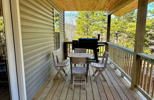 Hartshorn Cabin | Montauk Valley Cabins, Montauk Valley Cabins-2 Miles From Montauk State Park