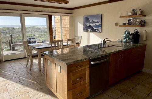 Castroville House | Monterey Bay House on Miles of Secluded Beach