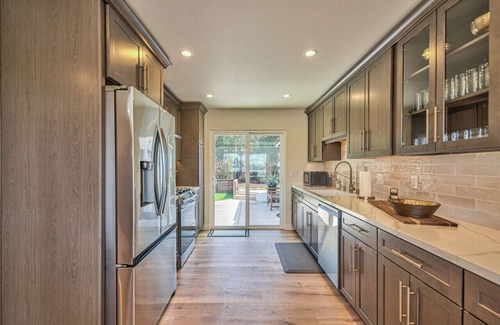 Del Rey Oaks House | Monterey Bay Ocean Peak Home Near Carmel & Pebble Beach 4 Bed 3.5 Bath & AC