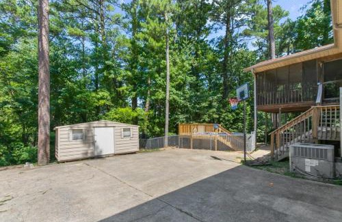 New Castle House | Monterey Drive Maison