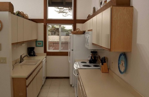 Castroville House | Monterey Dunes Beachfront no shoes needed to play in the sand.Book now without waiting!