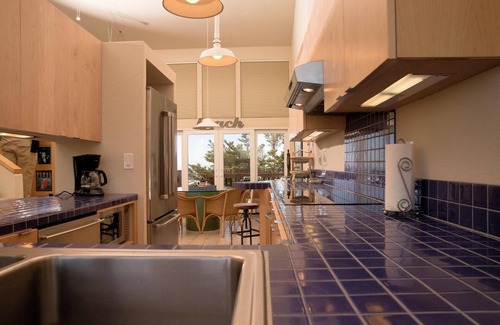 Castroville House | Monterey Dunes Beachfront.Beautiful views, Gorgeous home, come enjoy the beach!