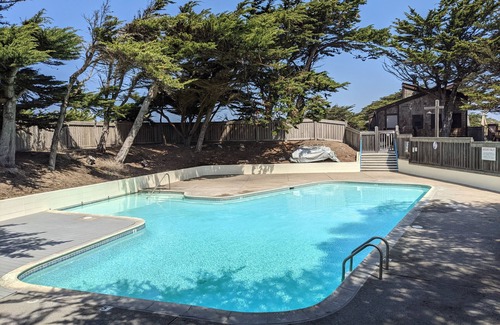 Castroville House | Monterey Dunes Beachfront.Beautiful views, Gorgeous home, come enjoy the beach!