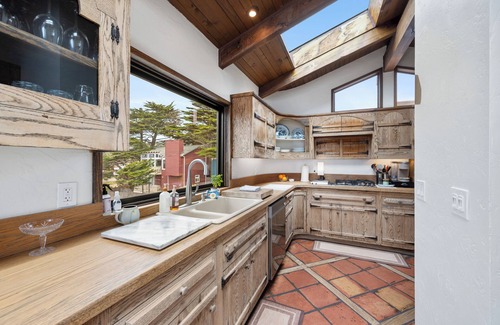 Park Hill House | Month Long - Beachfront Lux Cottage - #PH71 *NEW LISTING!*