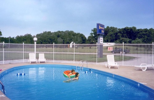 Monticello Hotel | Monticello Inn - Monticello, Indiana