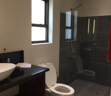 Somerset West House | Montrose Guesthouse