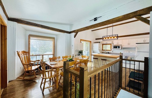 Le Haut-Saint-Francois Regional County Municipality House | Monty Chalet,8 pers et spa