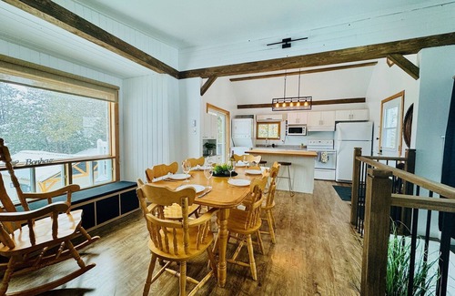 Le Haut-Saint-Francois Regional County Municipality House | Monty Chalet,8 pers et spa