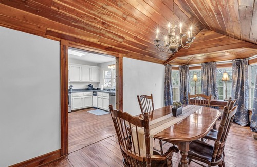 Columbus House | Monty's Place by OneHometown Getaways