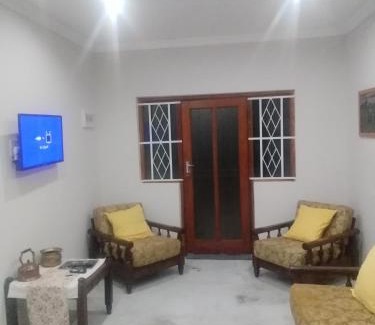 Beaufort West Villa | Mooi Nooi