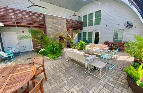 Bywater Apartment | Moon 101 - Full Moon Suite - 2BR 2 5 Bath + Living
