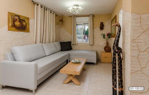 Yavne'el Cabin | Moon Light Yavneʼel