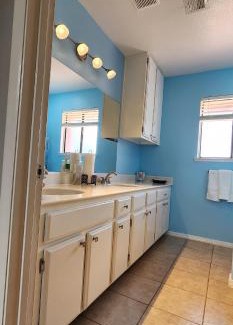 Sunrise Manor House | moon paradise room # 2