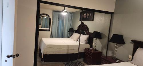 Sunrise Manor House | moon paradise room # 2