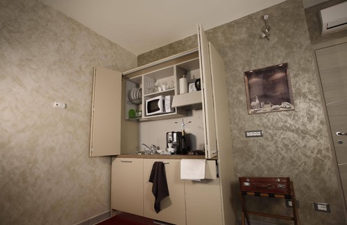 Monticello d'Alba House | Moon shells