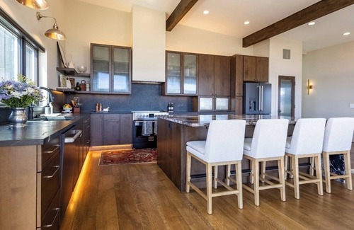 Emigrant House | Moonrise Ridge, a Contemporary Luxury Mountain Home set in Paradise Valley!