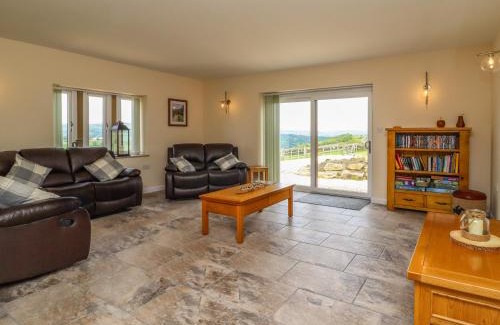 Barkisland House | Moorbottom Stables