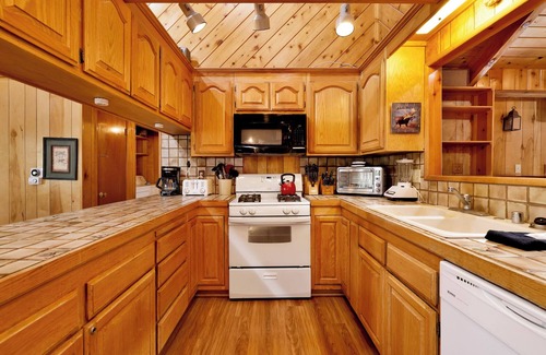 Summit Estates Cabin | Moose Creek Chalet #1237