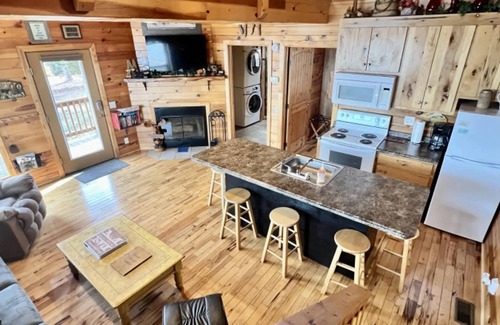 Bryant Cabin | Moose Tracks with beautiful views and a hot tub!