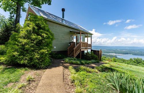 Bryant House | Moose Tracks with beautiful views and a hot tub