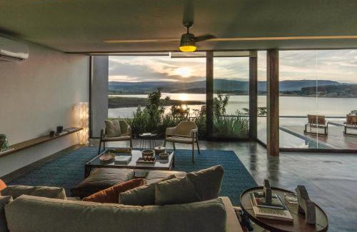 Cassia House | @morro.redondo - A casa no Lago e na Serra