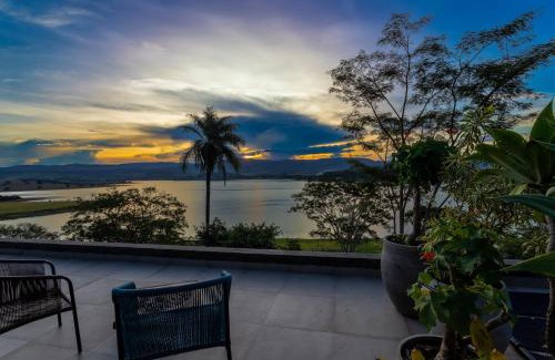 Cassia House | @morro.redondo - Bangalô do Alto