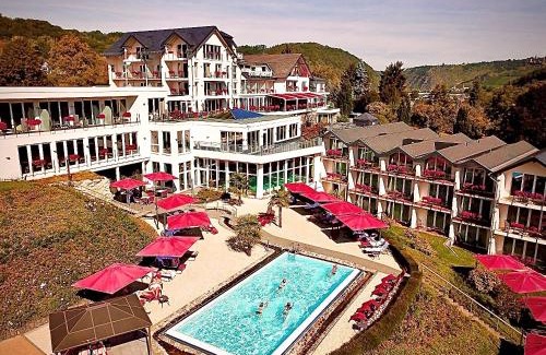 Loef Hotel | Moselstern Parkhotel Krähennest