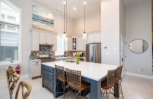 Gold Coast House | Most desirable location in Ocean City, the heart of the Gold Coast.across the street from the beach!