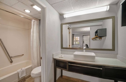 Carlisle Hotel | Motel 6 Carlisle, PA - Cumberland Valley