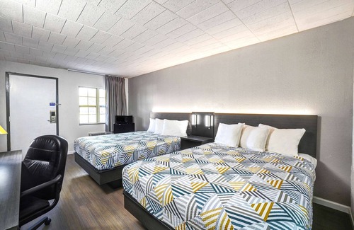 Carlisle Hotel | Motel 6 Carlisle, PA - Cumberland Valley