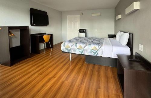 Delano Hotel | Motel 6-Delano, CA