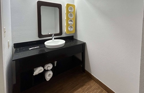 Denham Springs Hotel | Motel 6 Denham Springs, LA