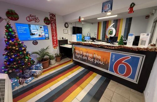 Fort Wayne Hotel | Motel 6-Fort Wayne, IN