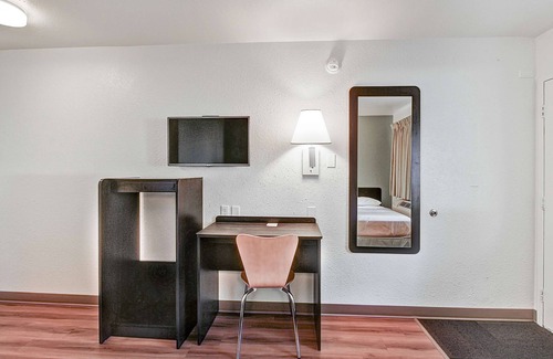 Green Bay Hotel | Motel 6 Green Bay, WI