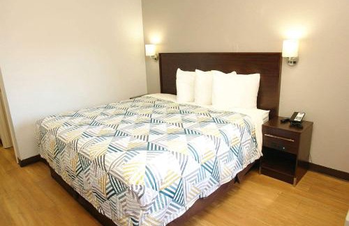 Hattiesburg Hotel | Motel 6 Hattiesburg, MS