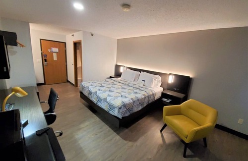 Kewanee Hotel | Motel 6 Kewanee, IL