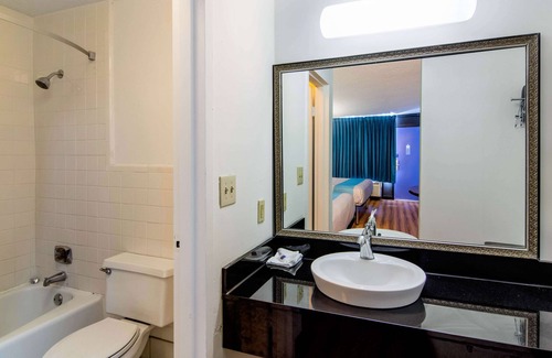 LaGrange Hotel | Motel 6 Lagrange, GA