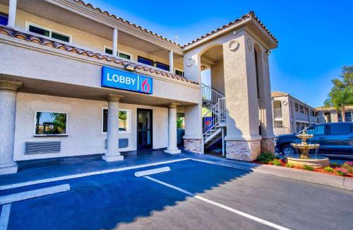 Sun City Hotel | Motel 6-Menifee, CA