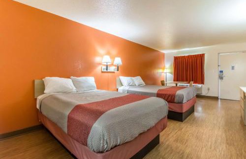 Southwest Raleigh Hotel | Motel 6-Raleigh, NC - Cary